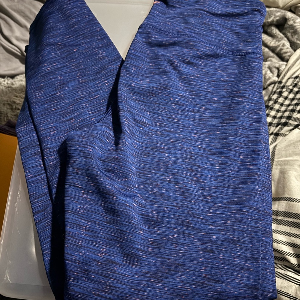 Old Navy Active Blue Leggings with Pink Accents size large L